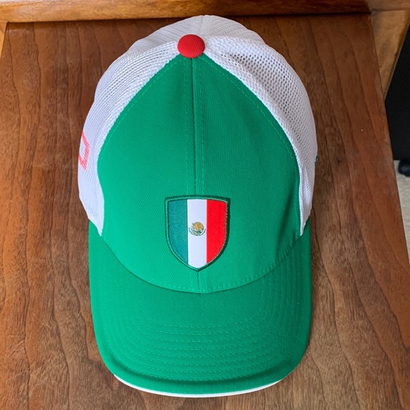 Reebok Mexico Flex Fit Ball Cap - Picture 1 of 3